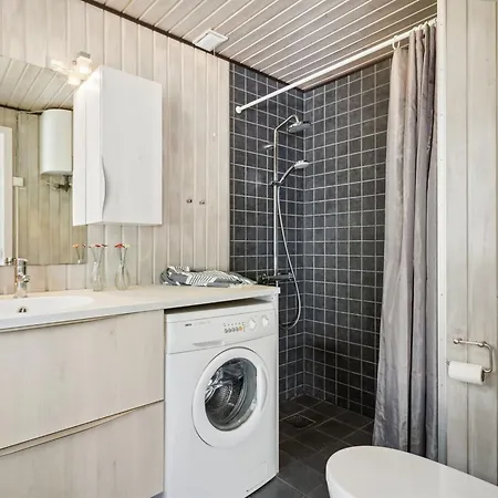 בית נופש Sigrun - 4km From The Sea By Interhome